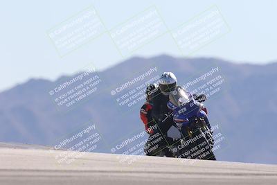 media/Oct-30-2025-Racers Edge (Thu) [[dabbdaf680]]/3-B Group/Session 4 Turn 9/